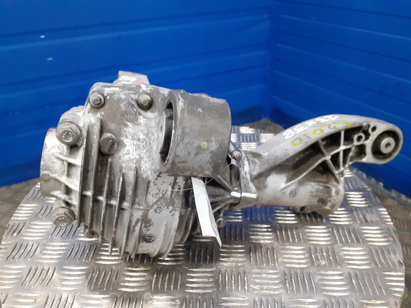Recambio de diferencial delantero para mercedes-benz clase r (w251) 3.0 cdi cat referencia OEM IAM 4460310030  4460310031