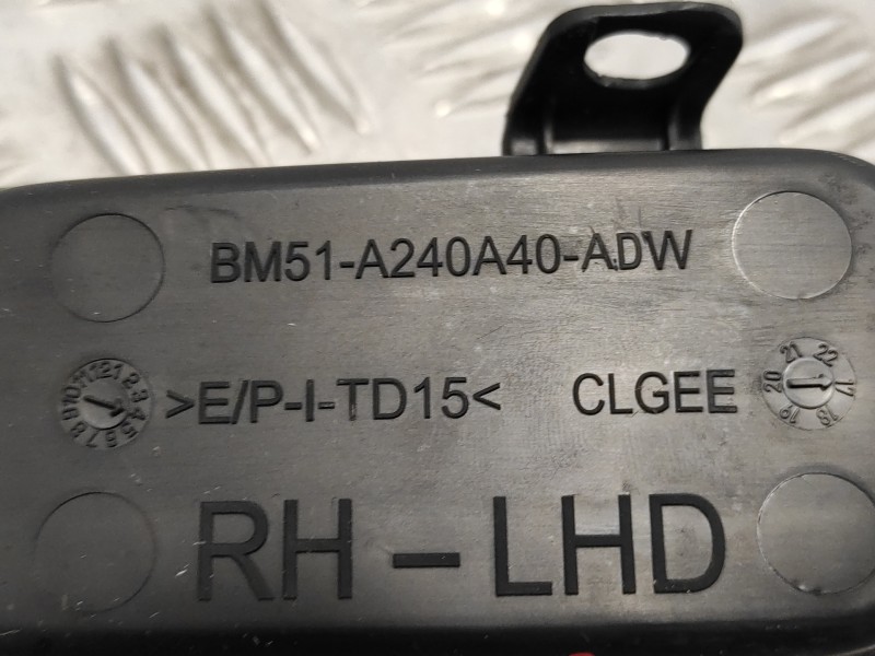 Recambio de mando elevalunas delantero derecho para ford focus lim. black&red referencia OEM IAM BM51A240A40ADW  