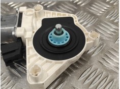 Recambio de motor elevalunas delantero derecho para mercedes-benz clase a (w169) 1.5 cat referencia OEM IAM 996145102 A169820444 2