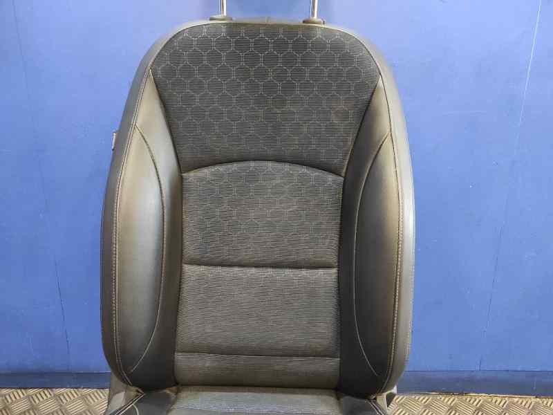 Recambio de juego asientos completo para ssangyong tivoli premium 4x2 referencia OEM IAM   