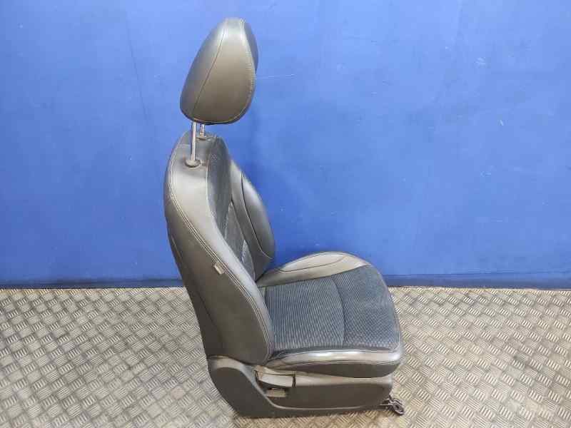 Recambio de juego asientos completo para ssangyong tivoli premium 4x2 referencia OEM IAM   