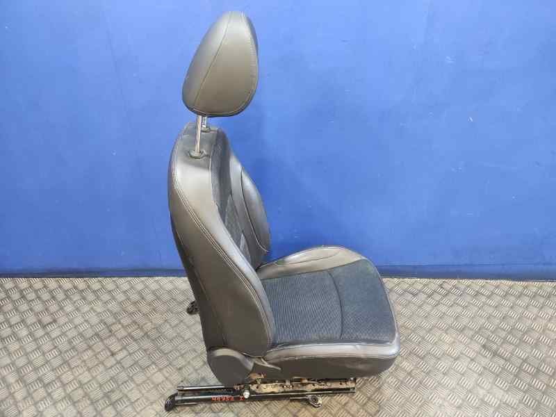 Recambio de juego asientos completo para ssangyong tivoli premium 4x2 referencia OEM IAM   