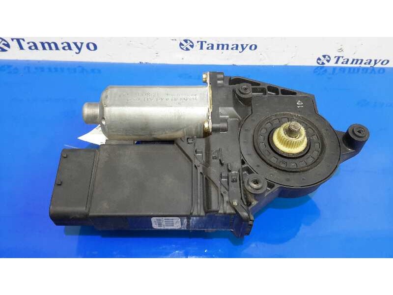 Recambio de motor elevalunas delantero derecho para volkswagen passat berlina (3b2) 1.6 referencia OEM IAM 0130821694  101434203