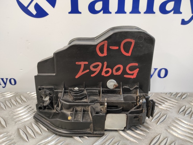 Recambio de cerradura puerta delantera derecha para bmw serie 5 lim. (f10) referencia OEM IAM A053702  7202144
