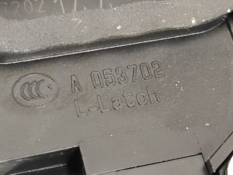 Recambio de cerradura puerta delantera derecha para bmw serie 5 lim. (f10) referencia OEM IAM A053702  7202144