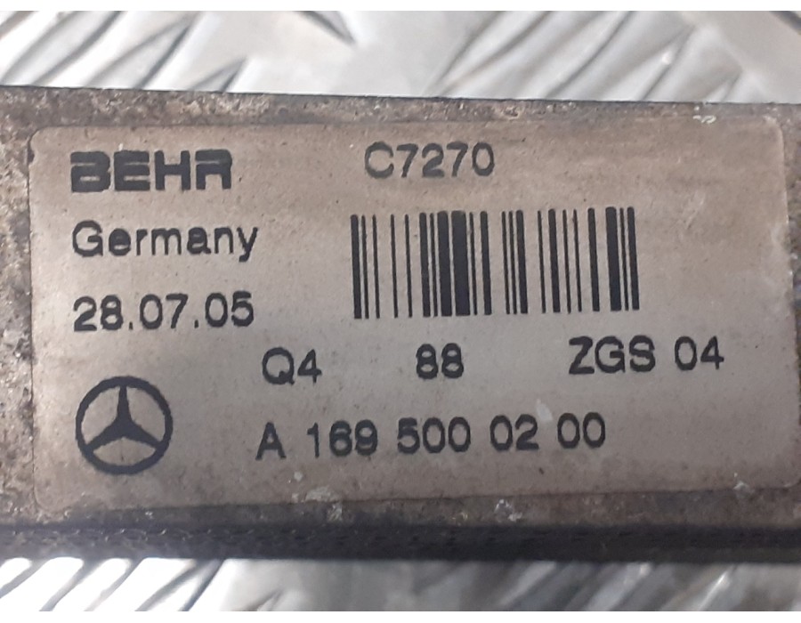 Recambio de radiador aceite para mercedes-benz clase b (w245) 2.0 cdi cat referencia OEM IAM A1695000200  
