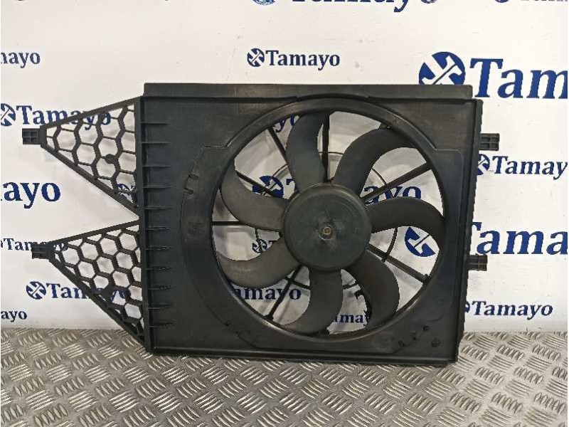 Recambio de electroventilador para volkswagen polo berlina (6n2) referencia OEM IAM 6R0121207A  