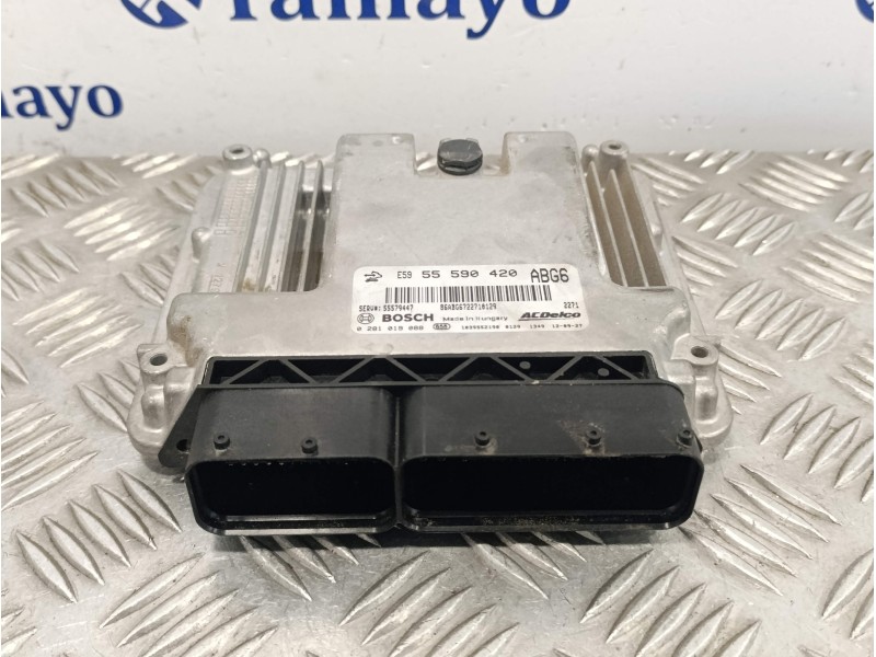 Recambio de centralita motor uce para opel zafira tourer referencia OEM IAM 0281019088 55579447 E5955590420