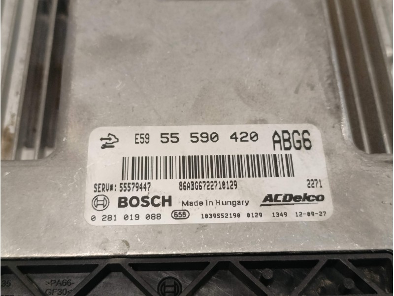 Recambio de centralita motor uce para opel zafira tourer referencia OEM IAM 0281019088 55579447 E5955590420
