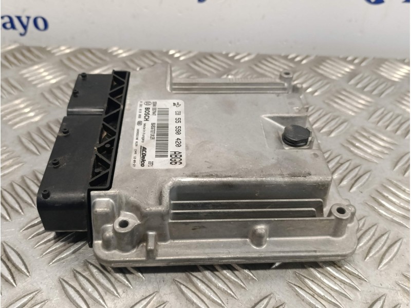 Recambio de centralita motor uce para opel zafira tourer referencia OEM IAM 0281019088 55579447 E5955590420