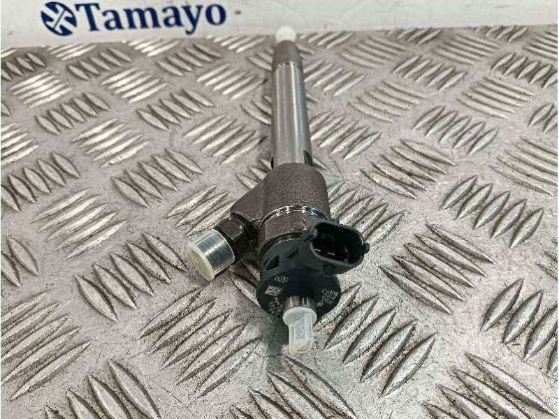Recambio de inyector para peugeot 5008 referencia OEM IAM 9828959880  
