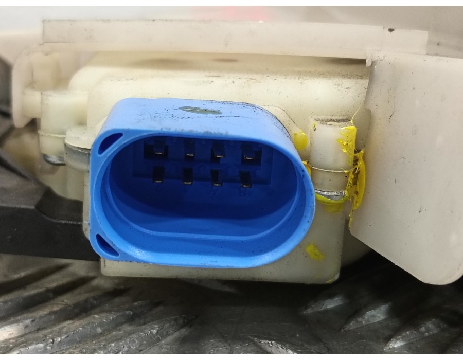 Recambio de cerradura puerta delantera izquierda para volkswagen t5 transporter (7e) 2.0 tdi referencia OEM IAM 3B1837015BC  