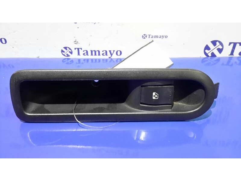 Recambio de mando elevalunas trasero derecho para renault scenic ii referencia OEM IAM 156013870  