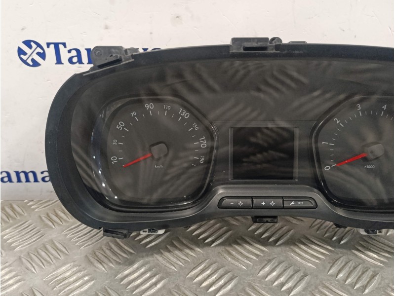 Recambio de cuadro instrumentos para toyota proace referencia OEM IAM 9822469880  