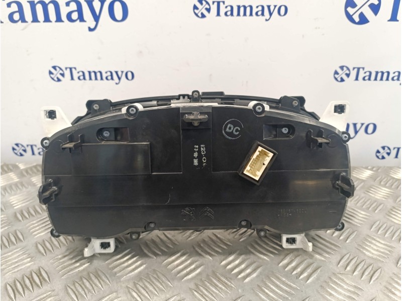 Recambio de cuadro instrumentos para toyota proace referencia OEM IAM 9822469880  