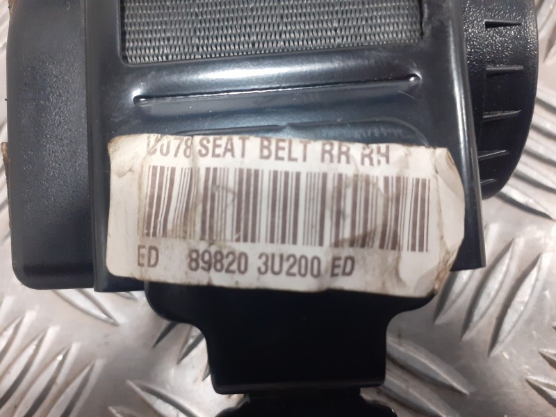 Recambio de cinturon seguridad trasero derecho para kia sportage 1.6 cat referencia OEM IAM 898203U200ED  