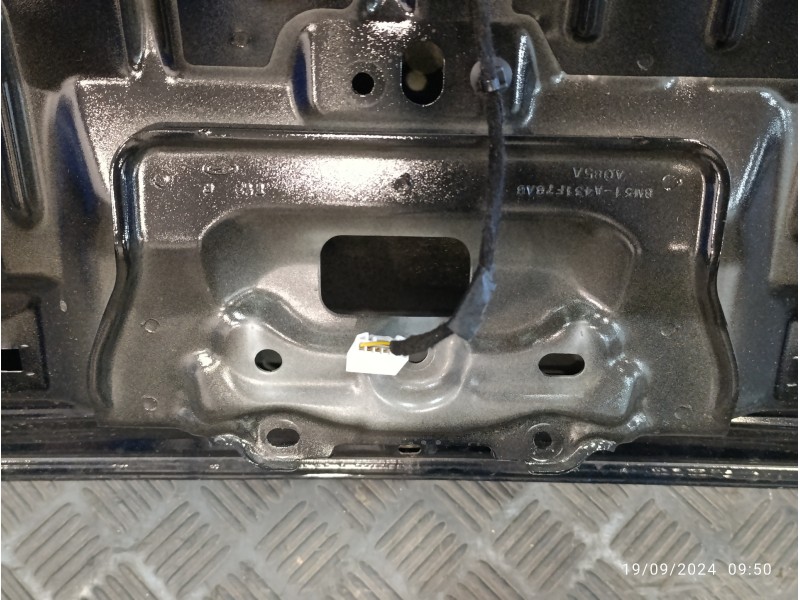 Recambio de porton trasero para ford focus lim. black&red referencia OEM IAM   