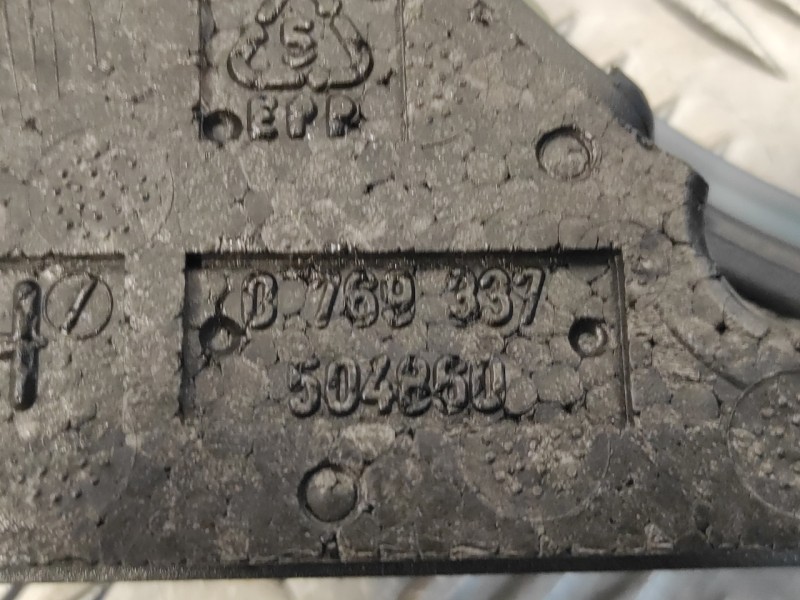 Recambio de carcasa cuadro instrumentos para mini mini (r50,r53) one referencia OEM IAM 0769337  504860