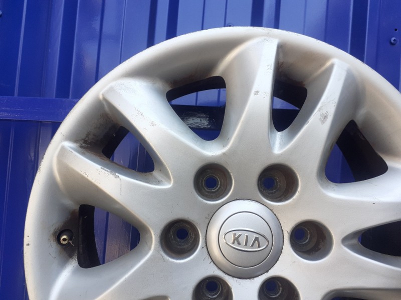 Recambio de llanta para kia carnival 2.9 crdi cat referencia OEM IAM 529104D250  