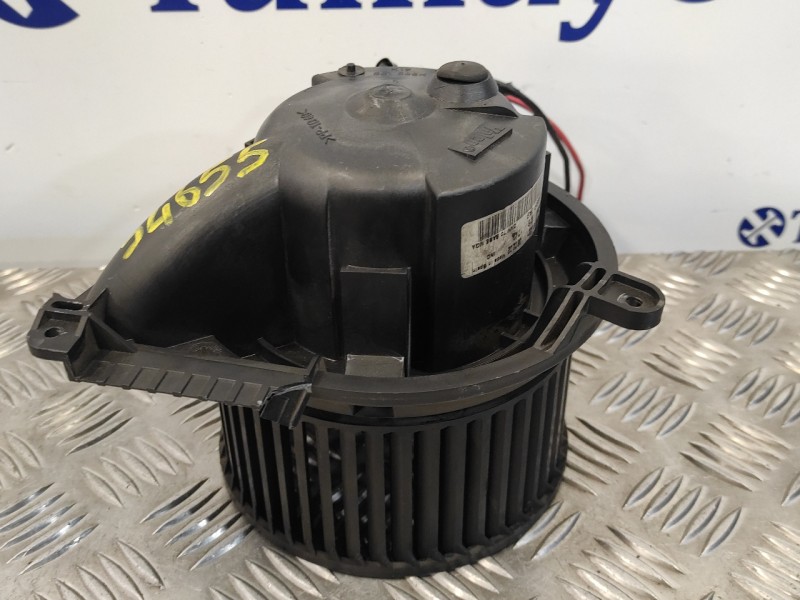 Recambio de motor calefaccion para mercedes-benz vito (w638) caja cerrada referencia OEM IAM N030699P  651586K