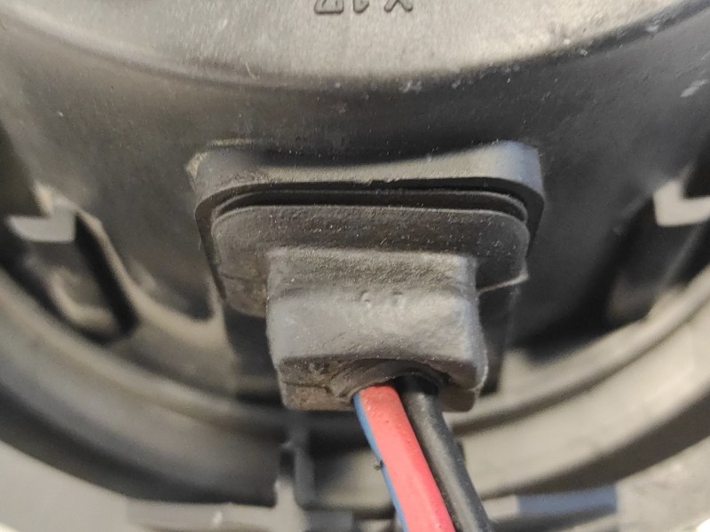 Recambio de motor calefaccion para mercedes-benz vito (w638) caja cerrada referencia OEM IAM N030699P  651586K