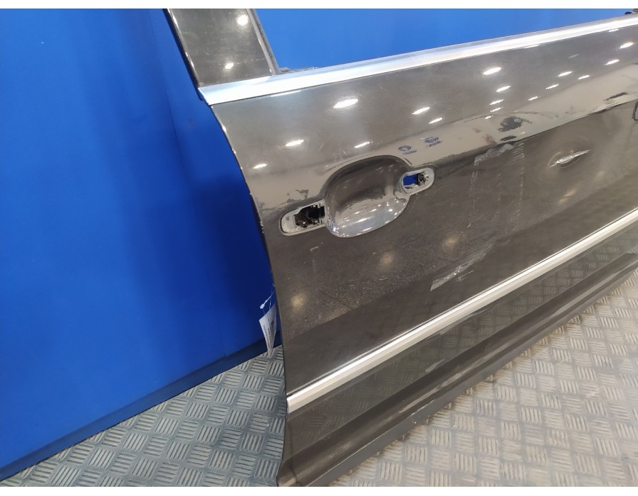 Recambio de puerta delantera derecha para volkswagen phaeton (3d2/3d8) tdi v6 4motion (5 asientos) referencia OEM IAM   