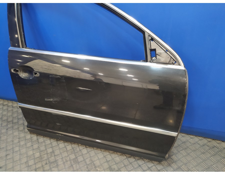 Recambio de puerta delantera derecha para volkswagen phaeton (3d2/3d8) tdi v6 4motion (5 asientos) referencia OEM IAM   