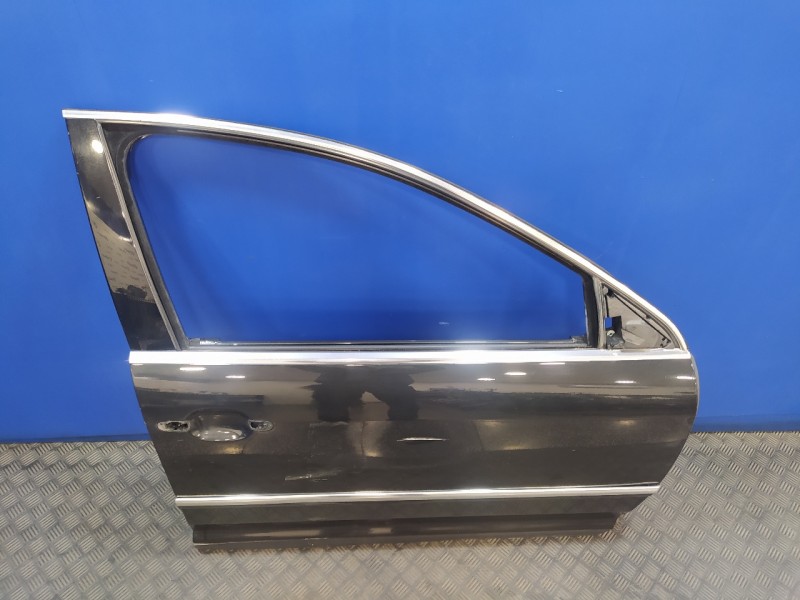 Recambio de puerta delantera derecha para volkswagen phaeton (3d2/3d8) tdi v6 4motion (5 asientos) referencia OEM IAM   