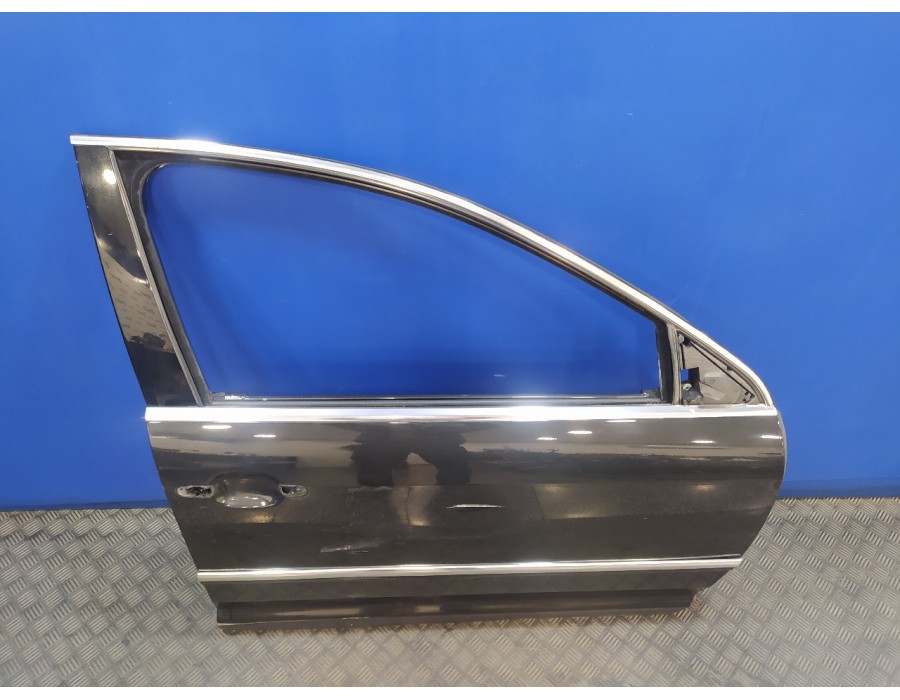 Recambio de puerta delantera derecha para volkswagen phaeton (3d2/3d8) tdi v6 4motion (5 asientos) referencia OEM IAM   