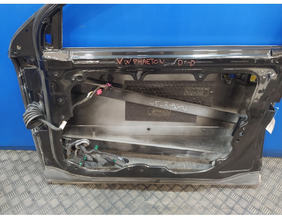 Recambio de puerta delantera derecha para volkswagen phaeton (3d2/3d8) tdi v6 4motion (5 asientos) referencia OEM IAM   
