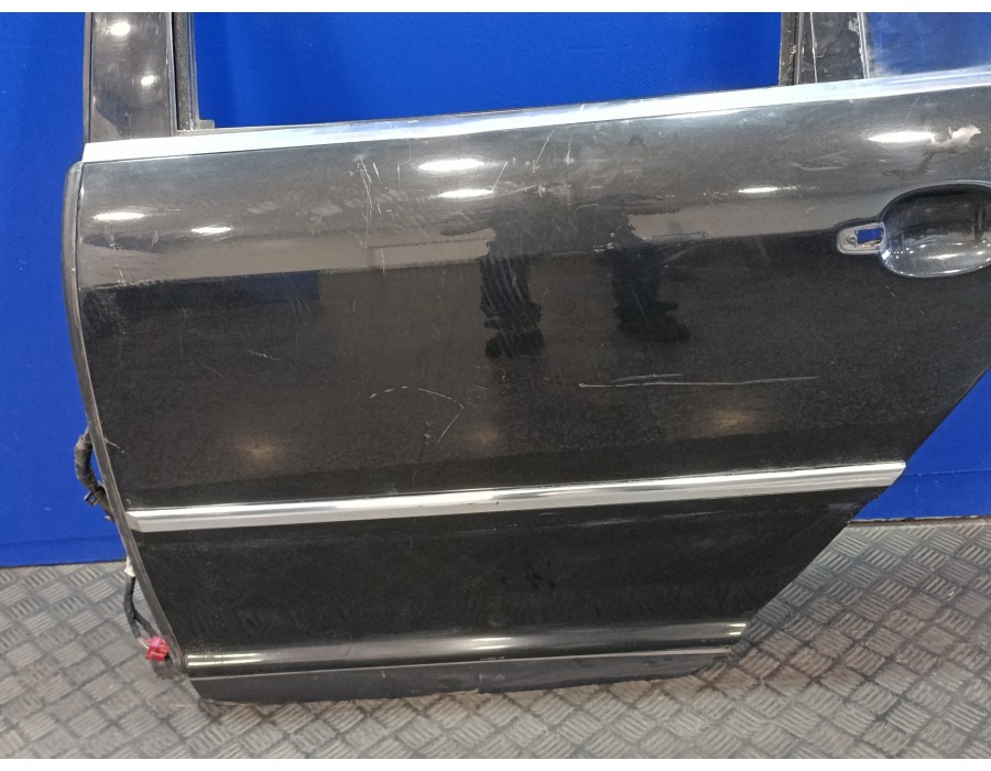 Recambio de puerta trasera izquierda para volkswagen phaeton (3d2/3d8) tdi v6 4motion (5 asientos) referencia OEM IAM   