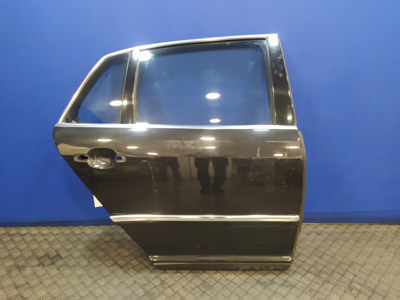 Recambio de puerta trasera derecha para volkswagen phaeton (3d2/3d8) tdi v6 4motion (5 asientos) referencia OEM IAM   