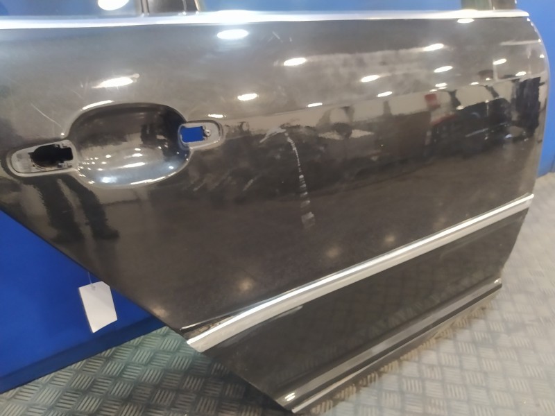 Recambio de puerta trasera derecha para volkswagen phaeton (3d2/3d8) tdi v6 4motion (5 asientos) referencia OEM IAM   