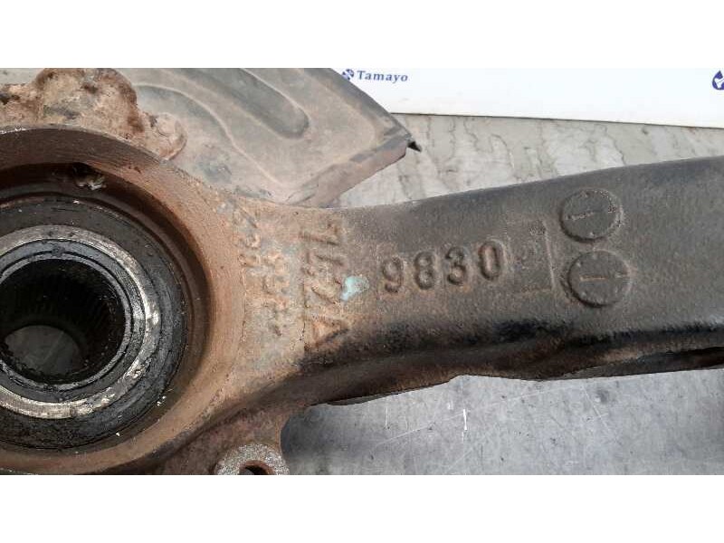 Recambio de mangueta delantera derecha para volkswagen passat berlina (3b2) 1.9 tdi referencia OEM IAM 8D0407258  8D0407258AP