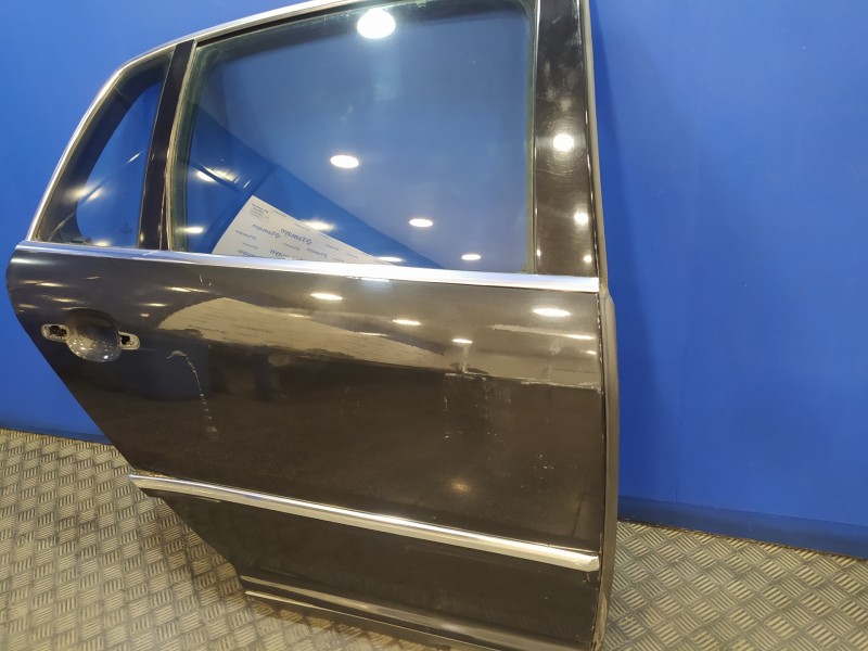 Recambio de puerta trasera derecha para volkswagen phaeton (3d2/3d8) tdi v6 4motion (5 asientos) referencia OEM IAM   