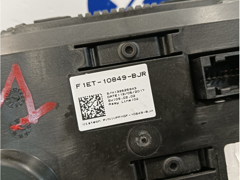 Recambio de cuadro instrumentos para ford focus lim. black&red referencia OEM IAM F1ET10849BJR F1ET14C026BBD F1ET14F094BB