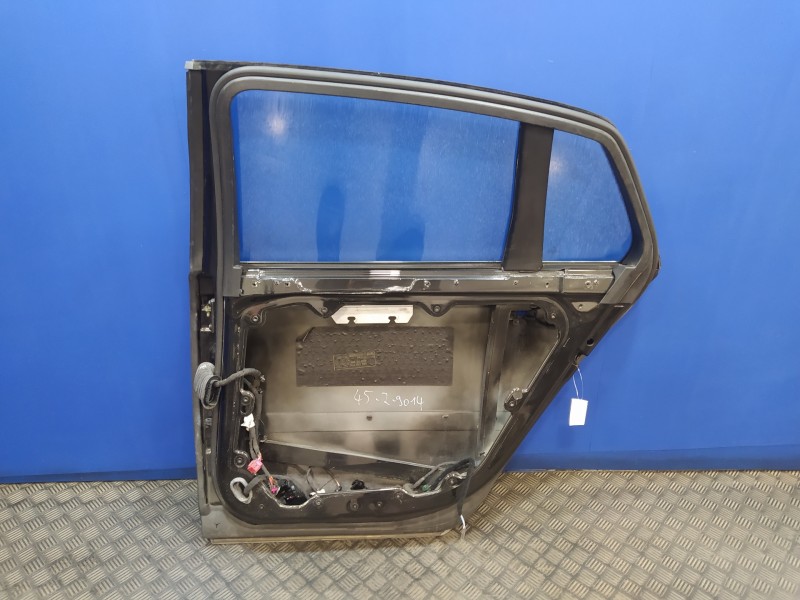 Recambio de puerta trasera derecha para volkswagen phaeton (3d2/3d8) tdi v6 4motion (5 asientos) referencia OEM IAM   