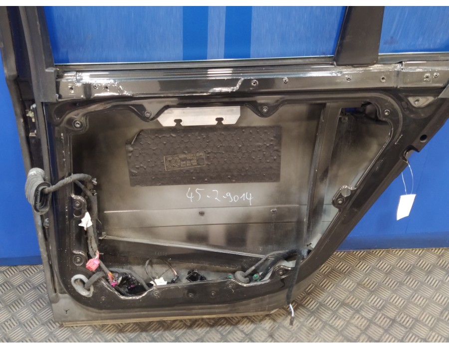 Recambio de puerta trasera derecha para volkswagen phaeton (3d2/3d8) tdi v6 4motion (5 asientos) referencia OEM IAM   