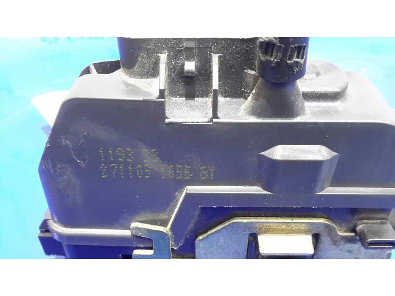 Recambio de cerradura puerta trasera izquierda para renault scenic ii referencia OEM IAM 119333  