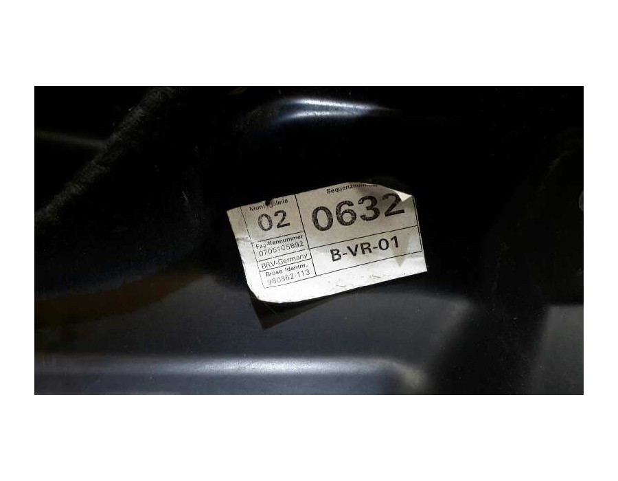 Recambio de elevalunas delantero derecho para volkswagen passat berlina (3c2) 2.0 tdi referencia OEM IAM 1K0959702P 3C1837756L 1