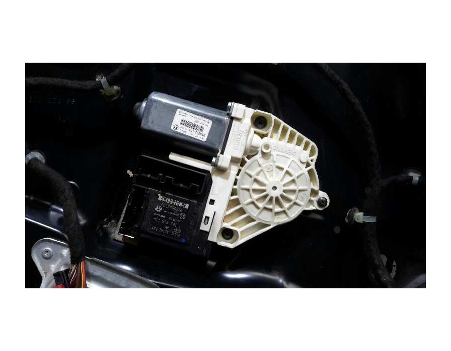 Recambio de elevalunas delantero derecho para volkswagen passat berlina (3c2) 2.0 tdi referencia OEM IAM 1K0959702P 3C1837756L 1