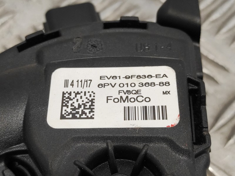 Recambio de pedal acelerador para ford focus lim. black&red referencia OEM IAM EV619F836EA  6PV01036888