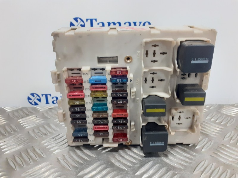 Recambio de caja reles / fusibles para ford transit connect (tc7) 1.8 tdci cat referencia OEM IAM 2TIT14A073BCH  518774104