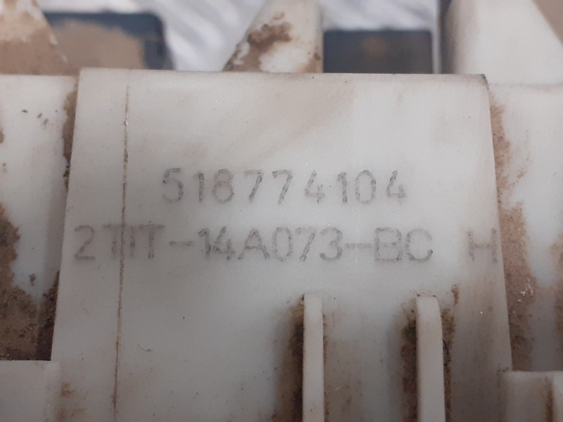 Recambio de caja reles / fusibles para ford transit connect (tc7) 1.8 tdci cat referencia OEM IAM 2TIT14A073BCH  518774104