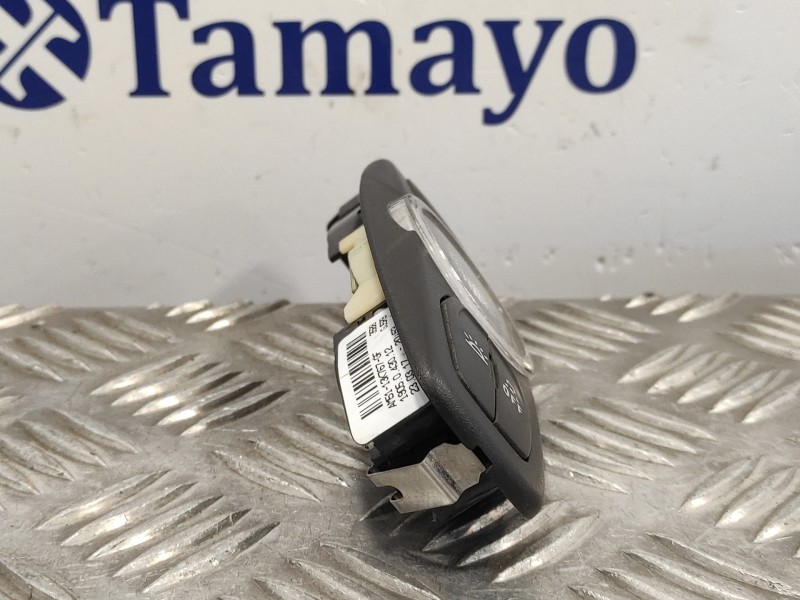 Recambio de luz interior para ford focus lim. black&red referencia OEM IAM AM5113K767GF  