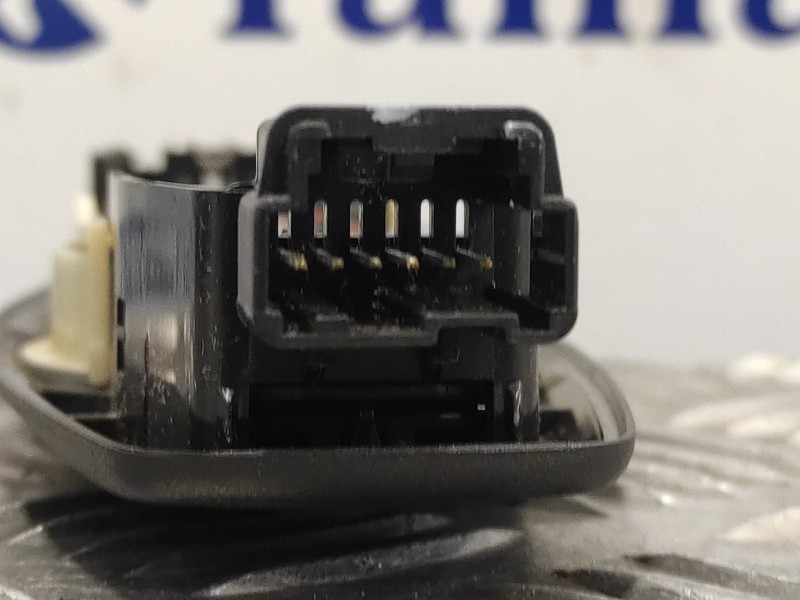 Recambio de luz interior para ford focus lim. black&red referencia OEM IAM AM5113K767GF  