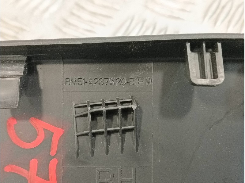 Recambio de mando elevalunas trasero derecho para ford focus lim. black&red referencia OEM IAM BM51A237W20B  