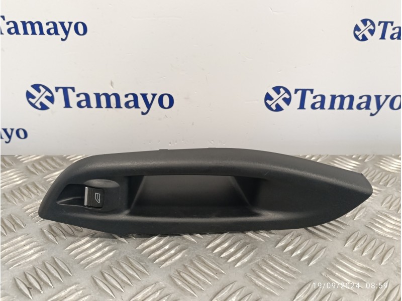 Recambio de mando elevalunas trasero izquierdo para ford focus lim. black&red referencia OEM IAM BM51A237W21B  