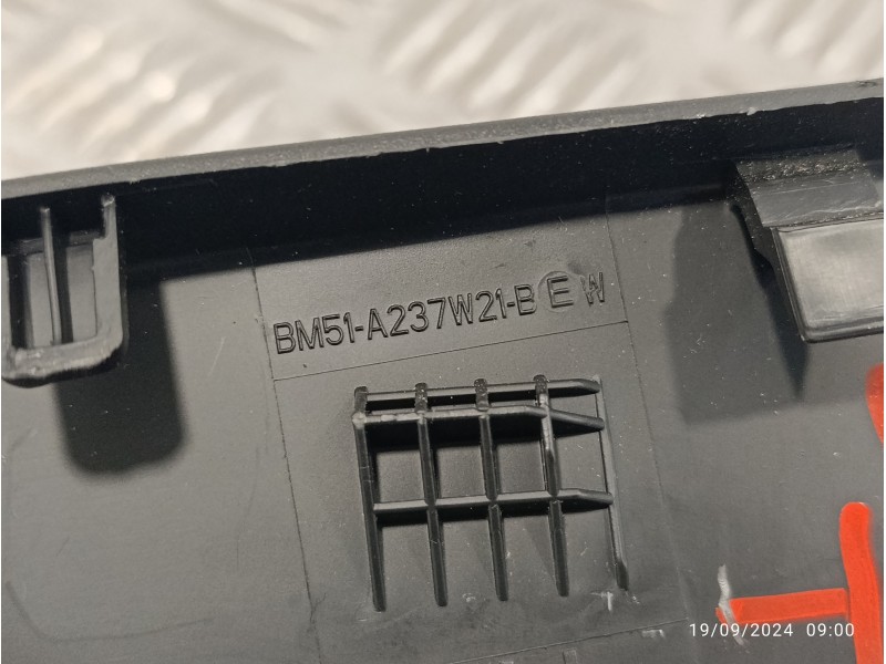 Recambio de mando elevalunas trasero izquierdo para ford focus lim. black&red referencia OEM IAM BM51A237W21B  