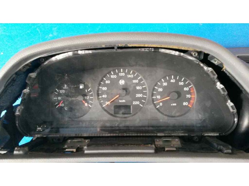Recambio de cuadro instrumentos para alfa romeo 145 1.4 cat referencia OEM IAM AR33501  